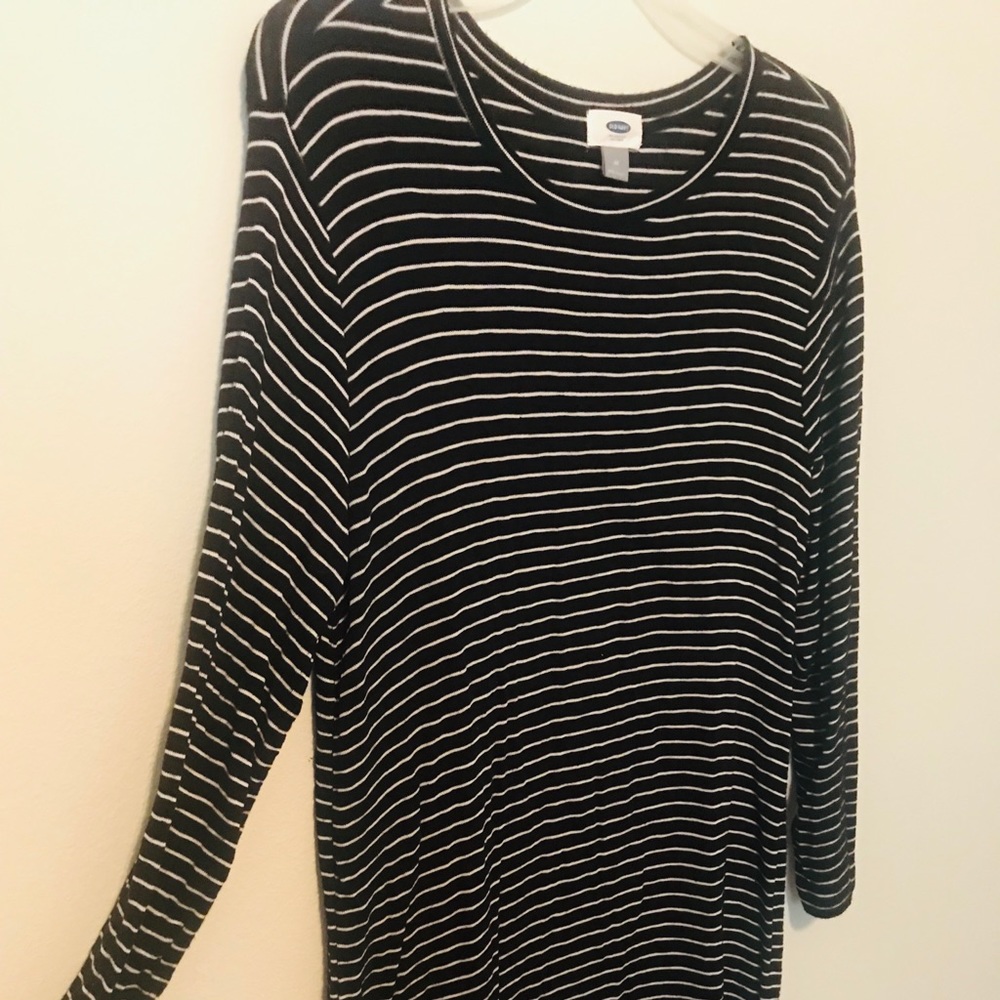 Old Navy White and Black Tunic
